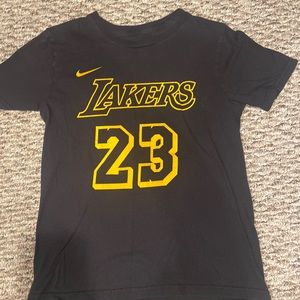 Authentic Nike Lakers Labron James 23 Tee Shirt. Big Kid Medium